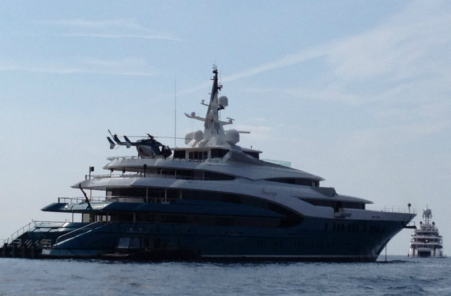 Steven-Slpielbergs-yacht-anchored-in-Monaco-main