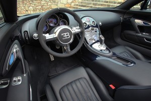 Bugatti-Veyron-Ultimate-Supercar-2014-1