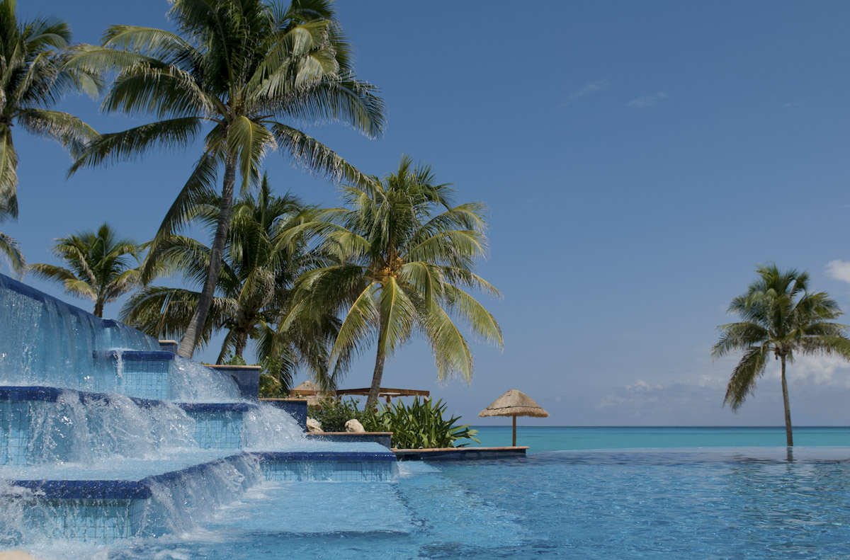 FA Grand Coral Beach Cancun Infiniti Pool View