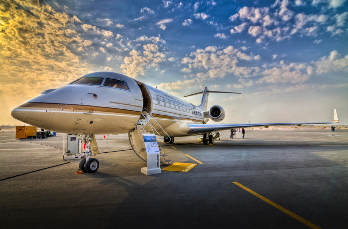 5 Reasons You Should Hire A Private Jet For Your Next Trip