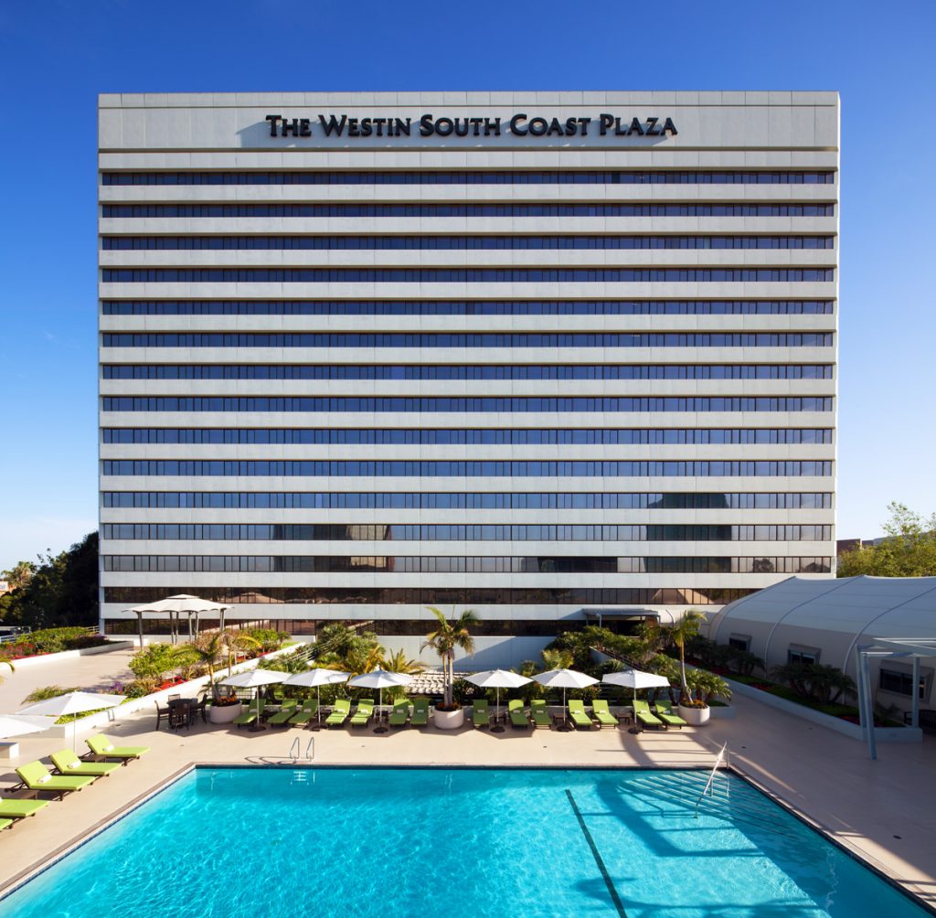 Connecting Walking Bridge to Coast Plaza Mall - Picture of The Westin South  Coast Plaza, Costa Mesa - Tripadvisor