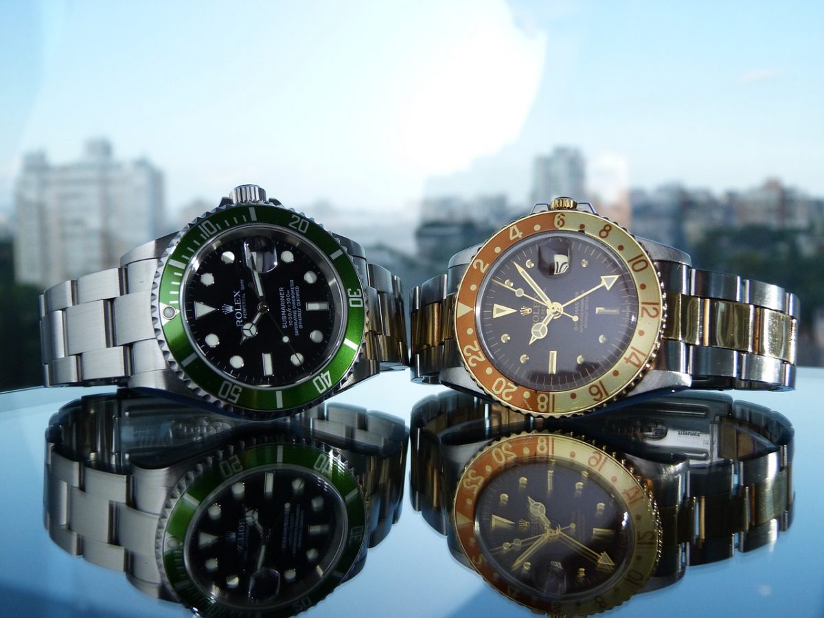 how to buy a used Rolex watch