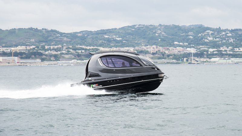 mega yacht a mondello oggi