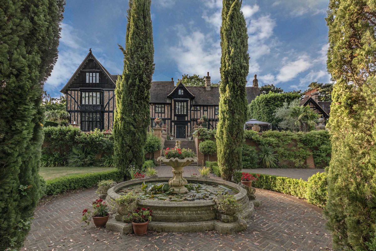 Historical Charm: This 15th Century English Mansion Could Be Yours