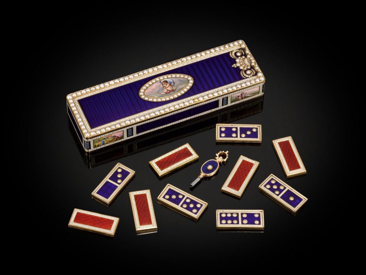 Glitzy Gamer: Queen Victoria’s Domino Set Sells for Nearly $365,000