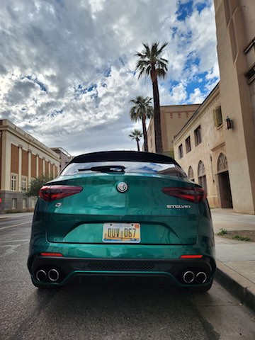 2023 Alfa Romeo Stelvio Quadrifoglio AWD