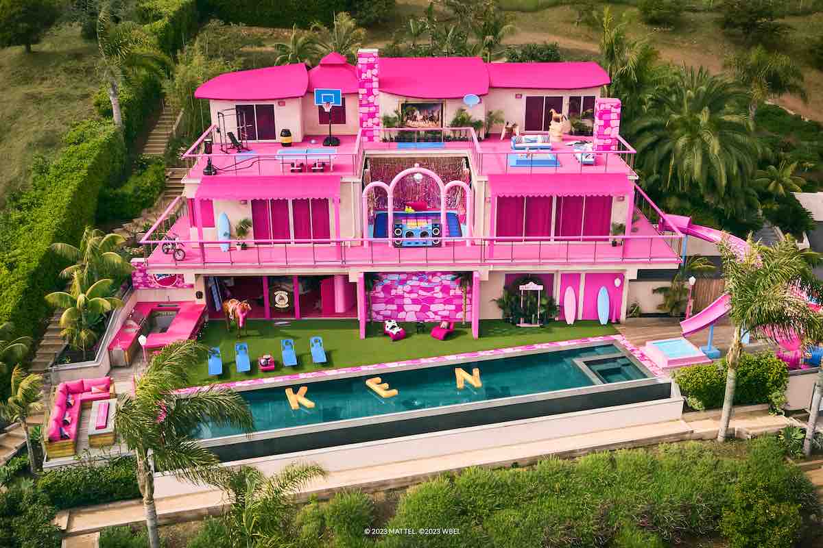 <img src="barbie Malibu Dream House" alt="Malibu DreamHouse">