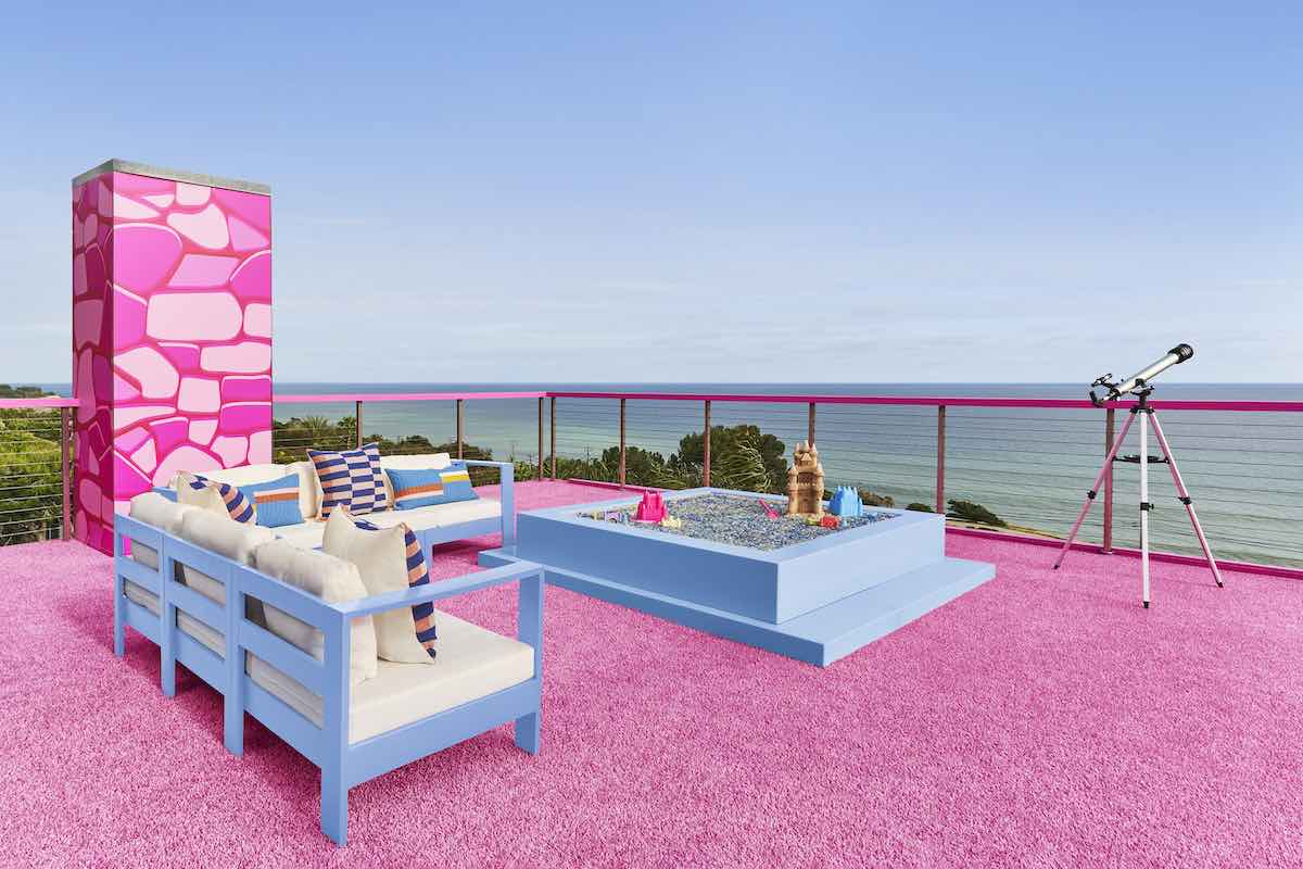 <img src="barbie Malibu Dream view" alt="Malibu DreamHouse view">