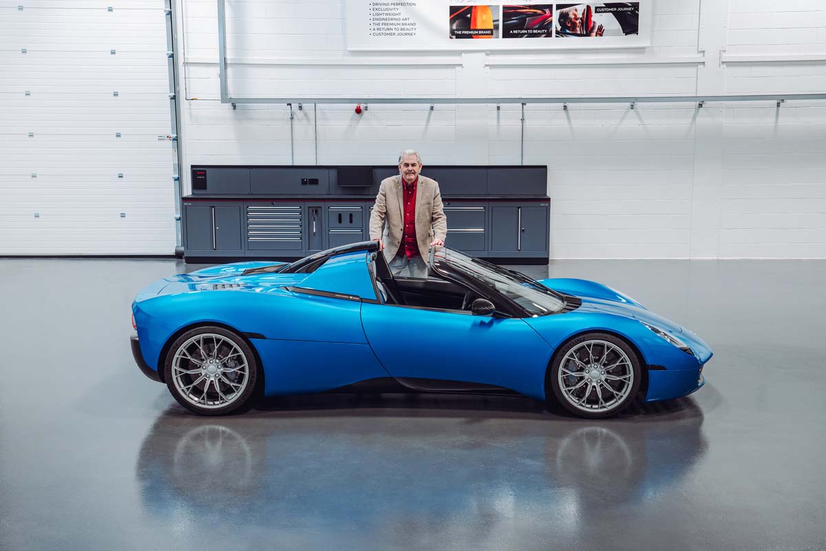 Gordon Murray with the new T.33 Spider