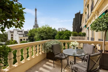 Shangri-La Paris Luxury Hotels