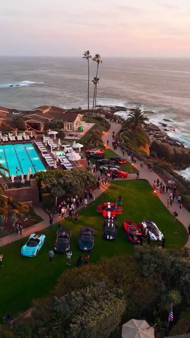 The weekends are made for #Hypercars and California Sunsets. 

🎥 @carphotographyhd

#JetsetMagazine #California #CaliforniaSunsets #LuxuryLiving #LuxuryLifestyle #Laguna #MontageLaguna #Montage