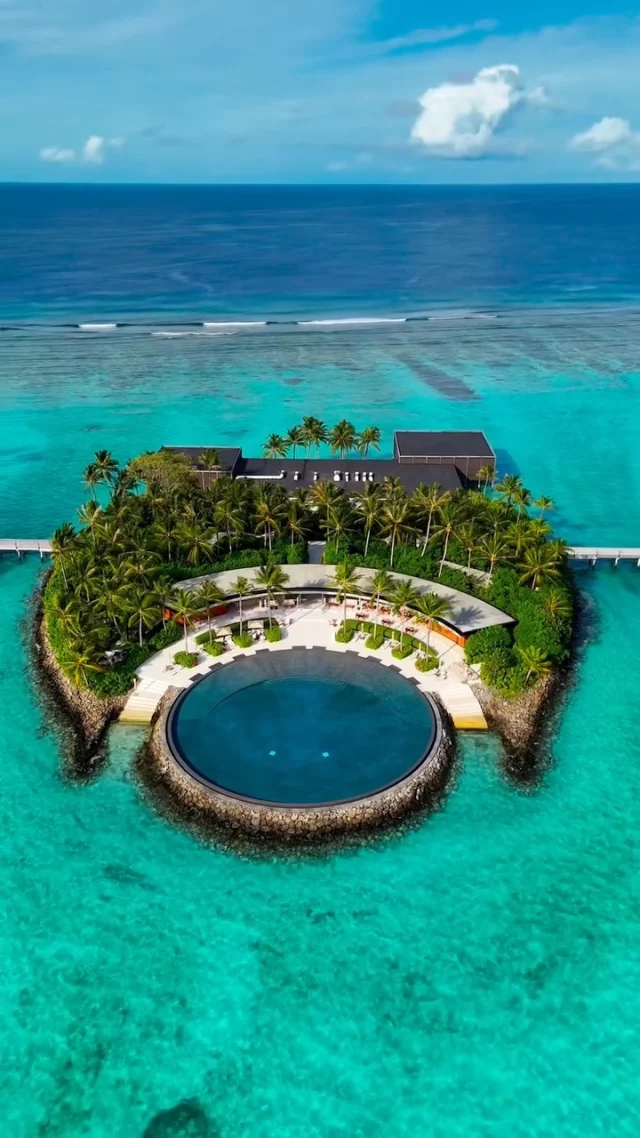 Unplug in style. #Maldives 

Who’s your pick for a luxury escape? Tag them in the comments!

 🎥 @terplanet 

#JetsetMagazine #LuxuryVacation #LuxuryLifestyle #MaldivesIslands #MaldivesResort #LuxuryTravel